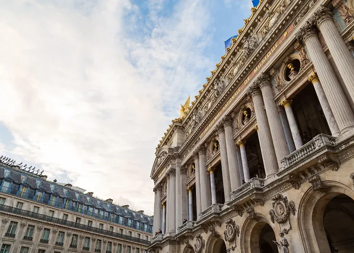 Hotel Saint-Petersbourg Opera & Spa